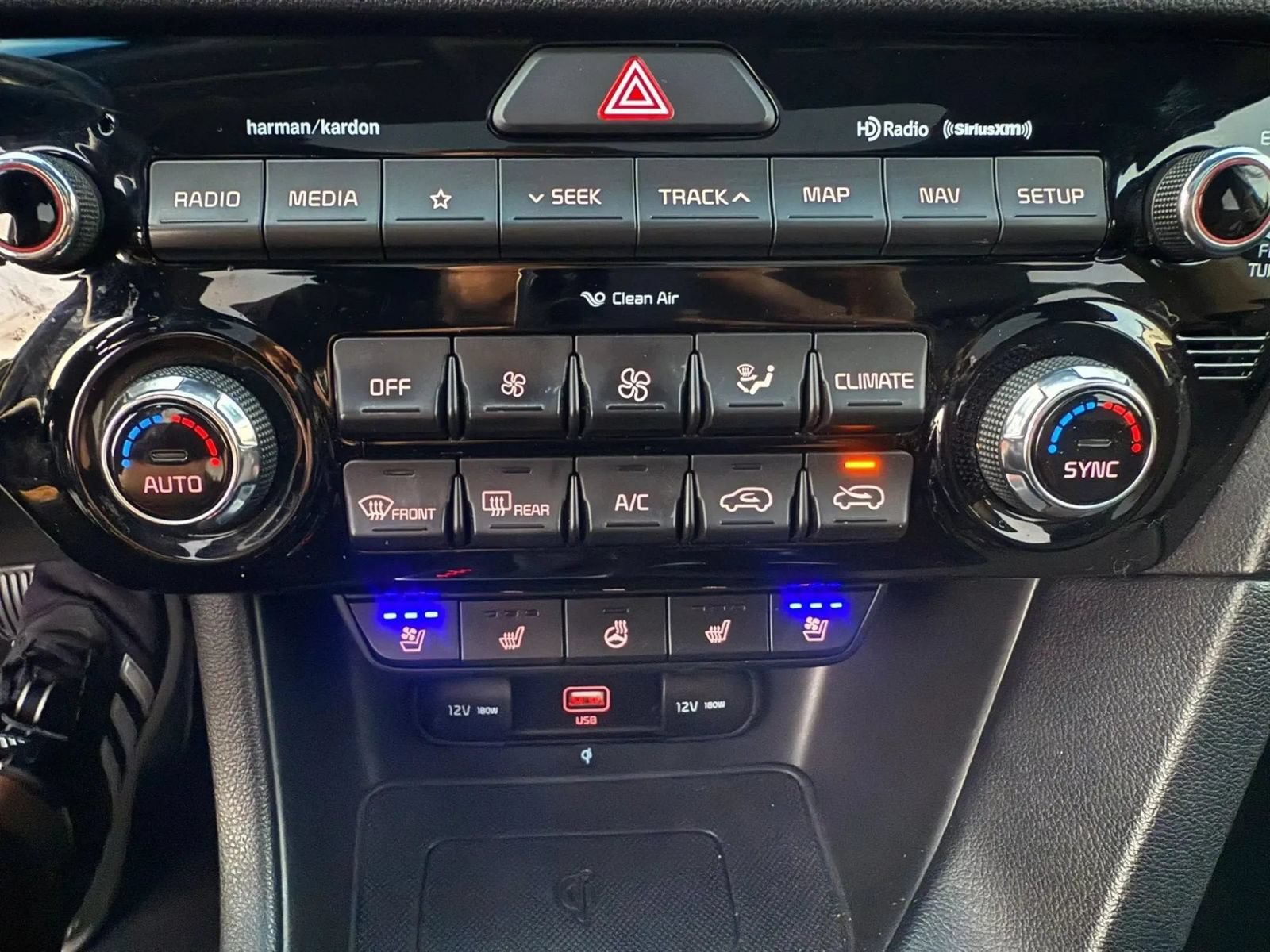 Used 2020 Kia Sportage EX w/ EX Technology Package FWD image 20