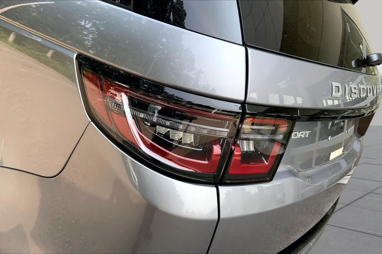 Used 2025 Land Rover Discovery Sport S AWD/4WD image 27