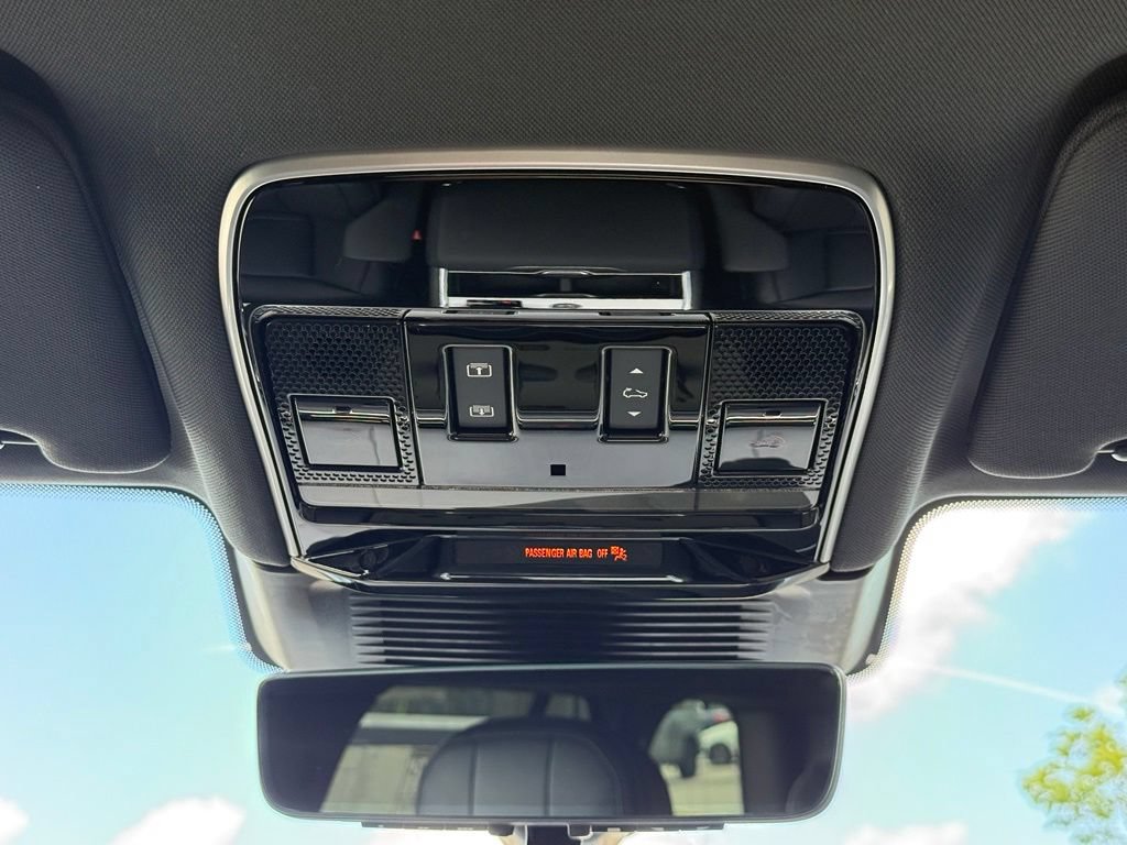 New 2026 Land Rover Range Rover SE AWD/4WD image 25