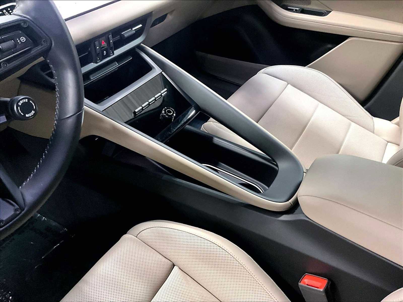 Used 2024 Porsche Macan 4 Electric image 20