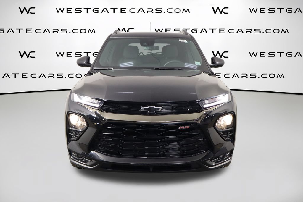 Used 2023 Chevrolet TrailBlazer RS FWD image 2