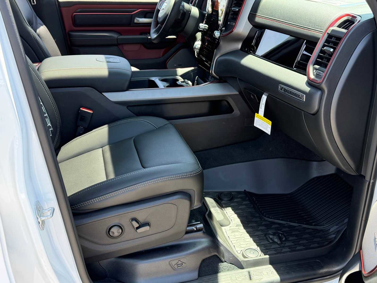 New 2026 RAM 1500 Rebel AWD/4WD image 31