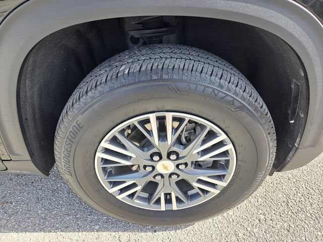 Used 2024 Chevrolet Traverse LT FWD image 9