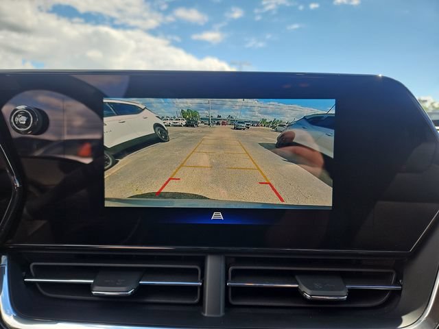 Used 2025 Chevrolet Trax RS w/ Driver Confidence Package FWD image 21