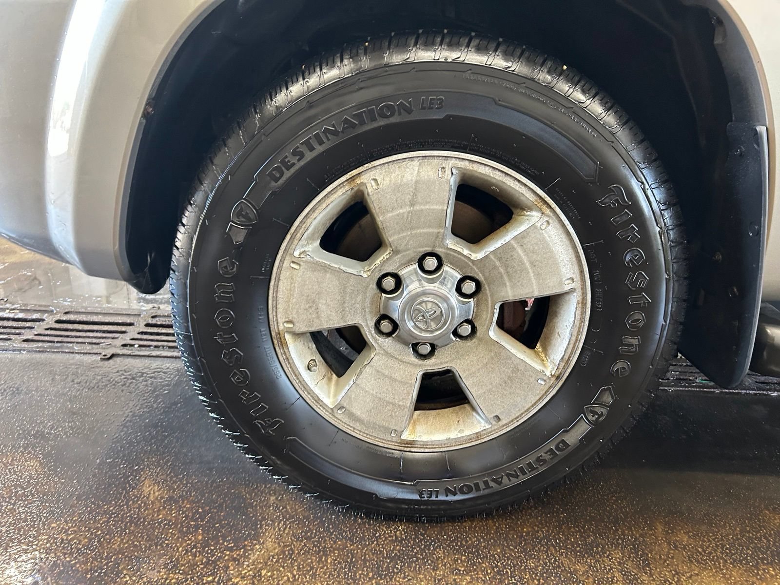 Used 2008 Toyota 4Runner SR5 AWD/4WD image 35