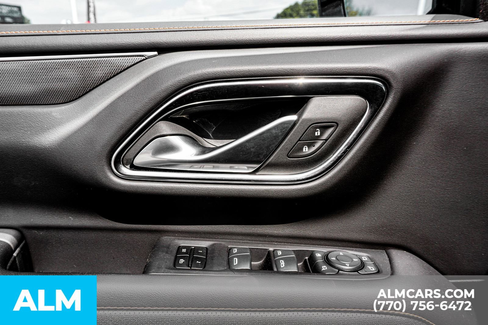 Used 2024 GMC Yukon XL AT4 w/ Technology Package image 56