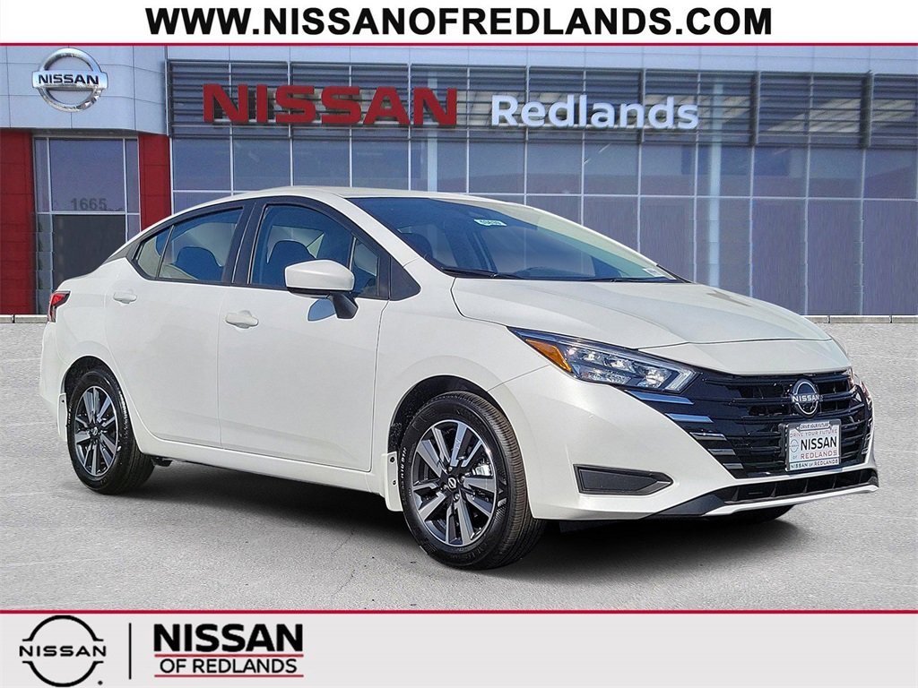 New 2025 Nissan Versa SV w/ Trunk Package