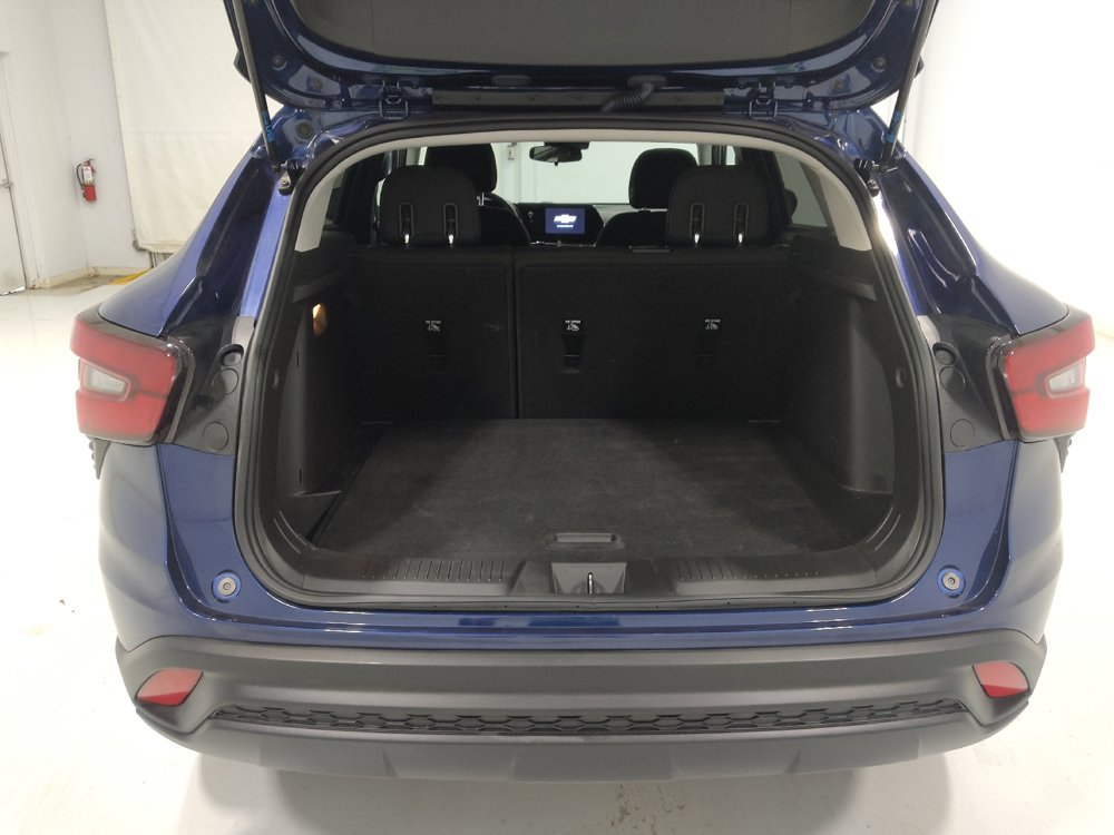 Used 2024 Chevrolet Trax LS FWD image 29