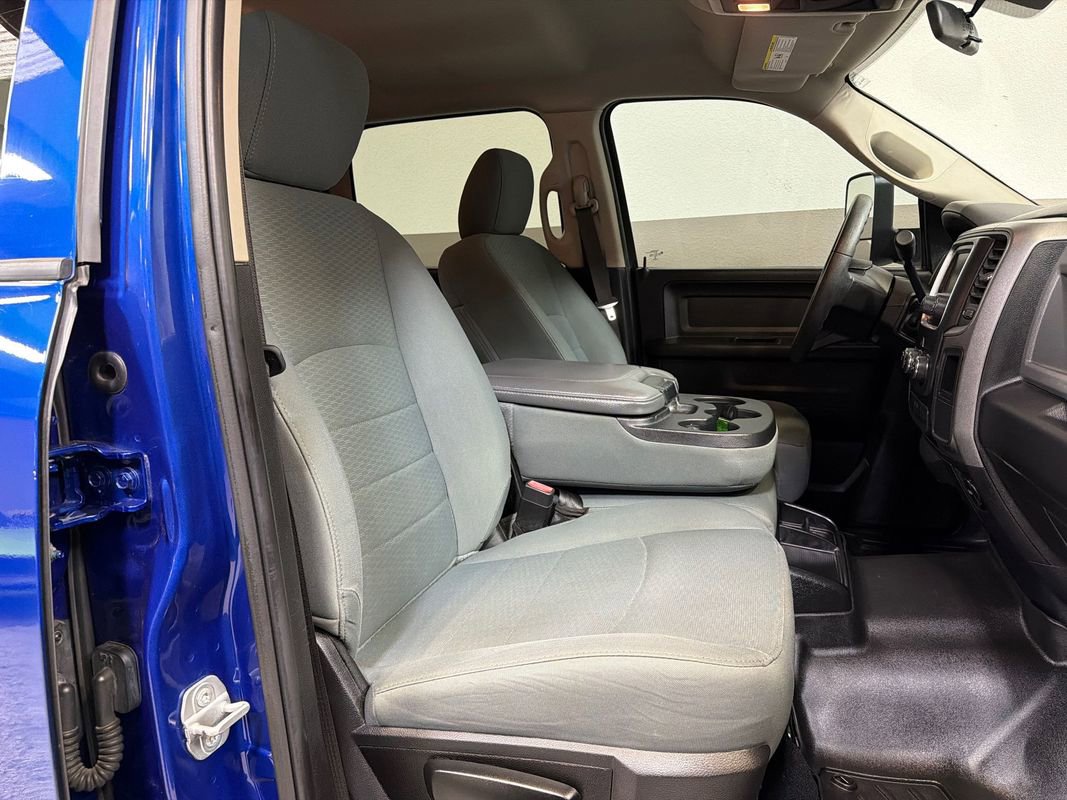 Used 2018 RAM 2500 Tradesman w/ Chrome Appearance Group AWD/4WD image 37