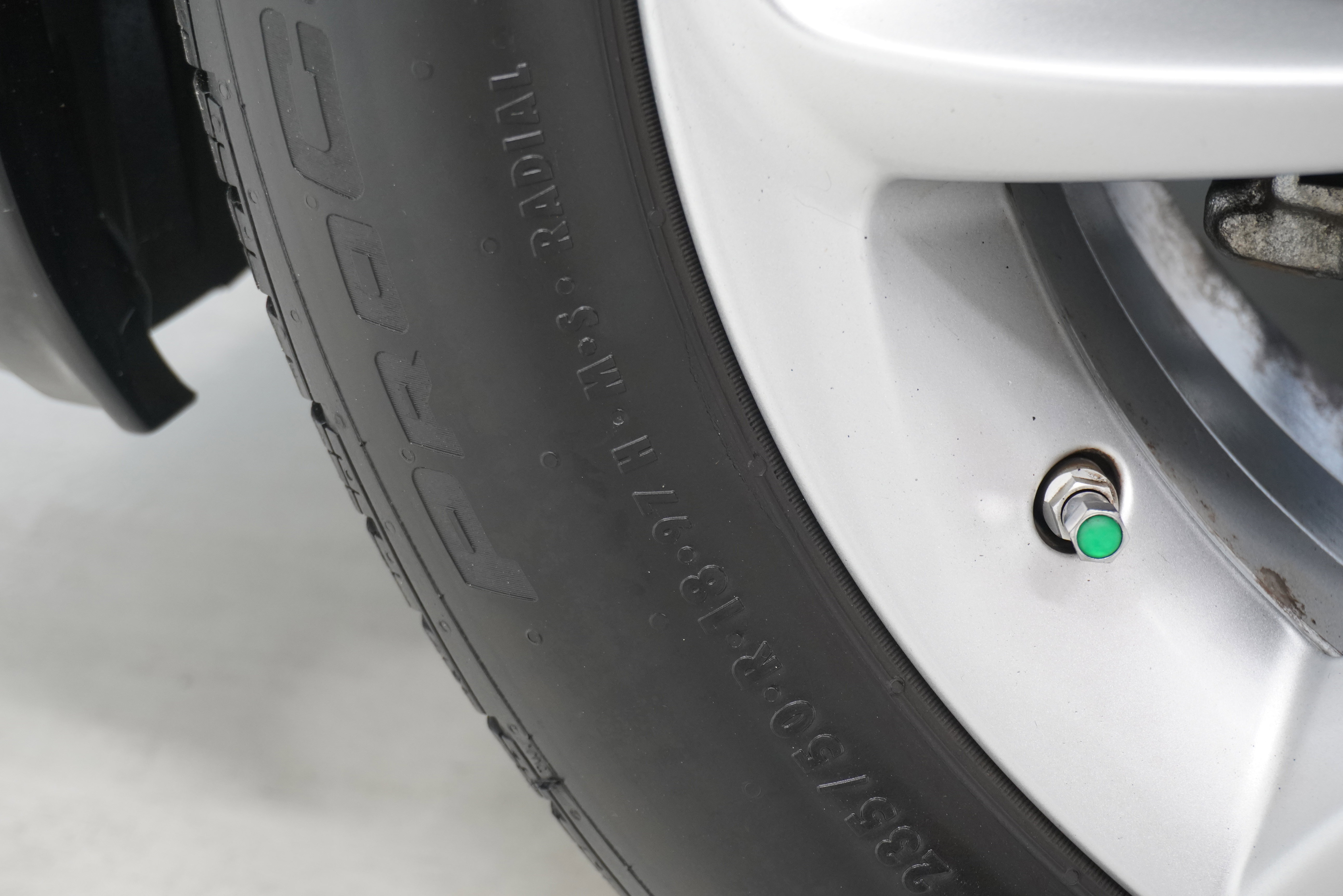 Used 2017 INFINITI QX30 Premium w/ Navigation Package FWD image 27