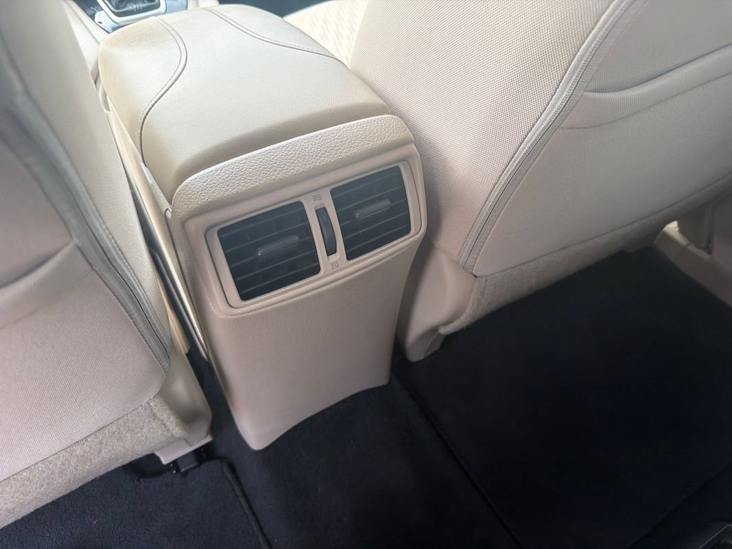 Used 2019 Nissan Rogue SV FWD image 19