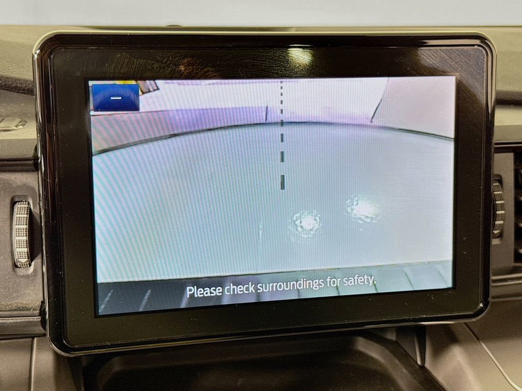 Used 2022 Ford Explorer XLT image 24