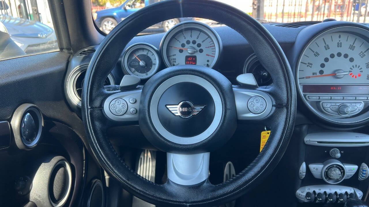 Used 2010 MINI Cooper S FWD image 11