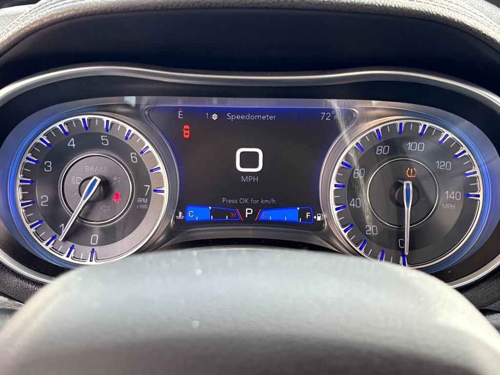 Used 2019 Chrysler 300 Touring L w/ Quick Order Package 22F image 22