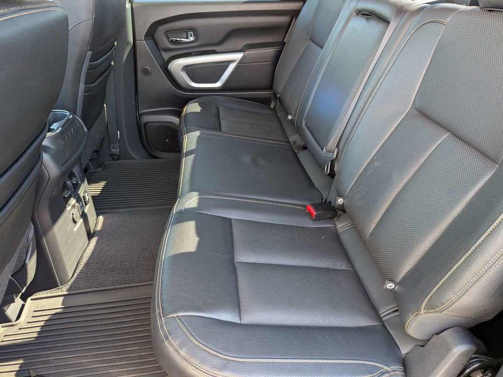 Used 2019 Nissan Titan SL AWD/4WD image 38