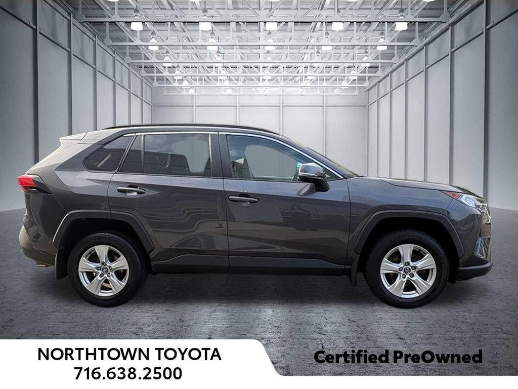 Used 2020 Toyota RAV4 XLE w/ Convenience Package AWD/4WD image 3
