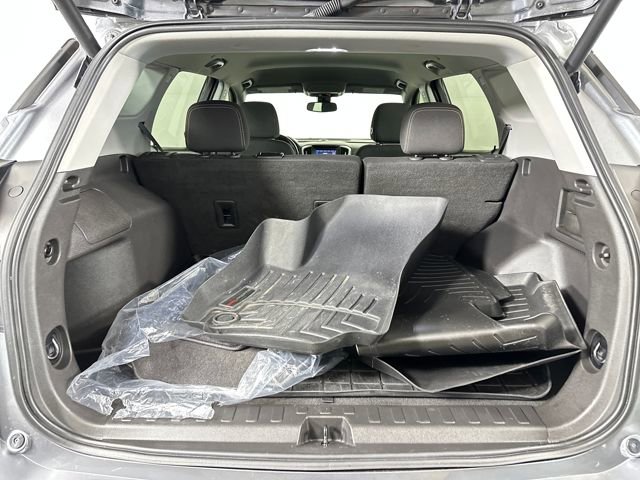 Used 2021 GMC Terrain SLE w/ Driver Convenience Package image 26