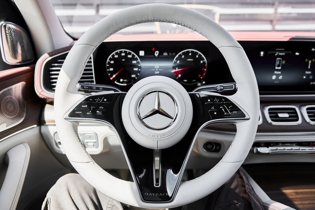 Used 2026 Mercedes-Benz Maybach GLS 600 4MATIC image 62