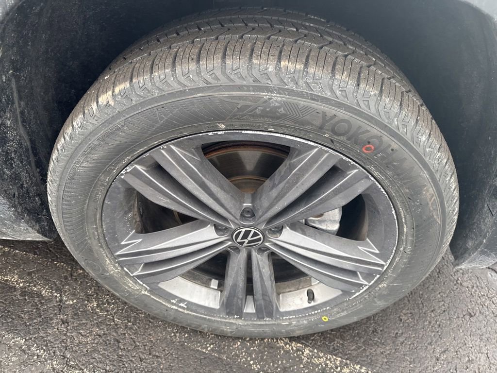 Used 2021 Volkswagen Atlas SE image 50