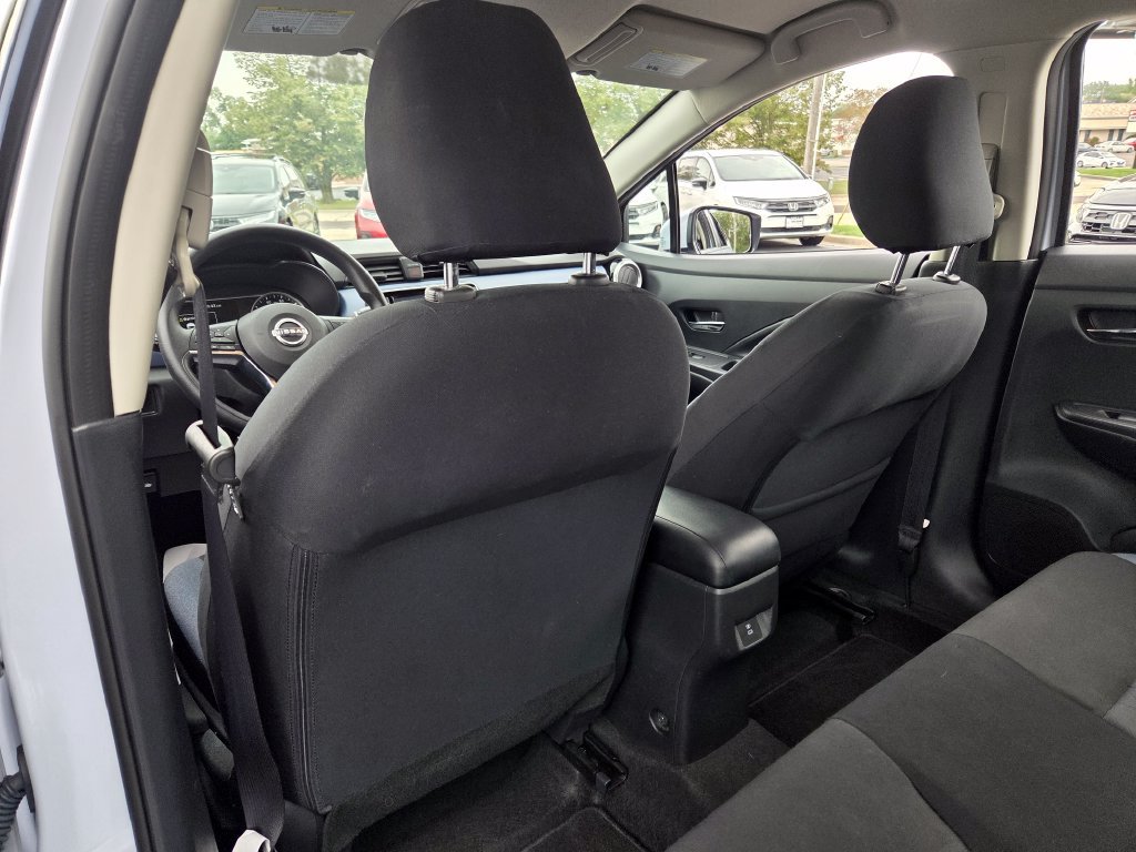 Used 2024 Nissan Versa SV w/ Trunk Package FWD image 17