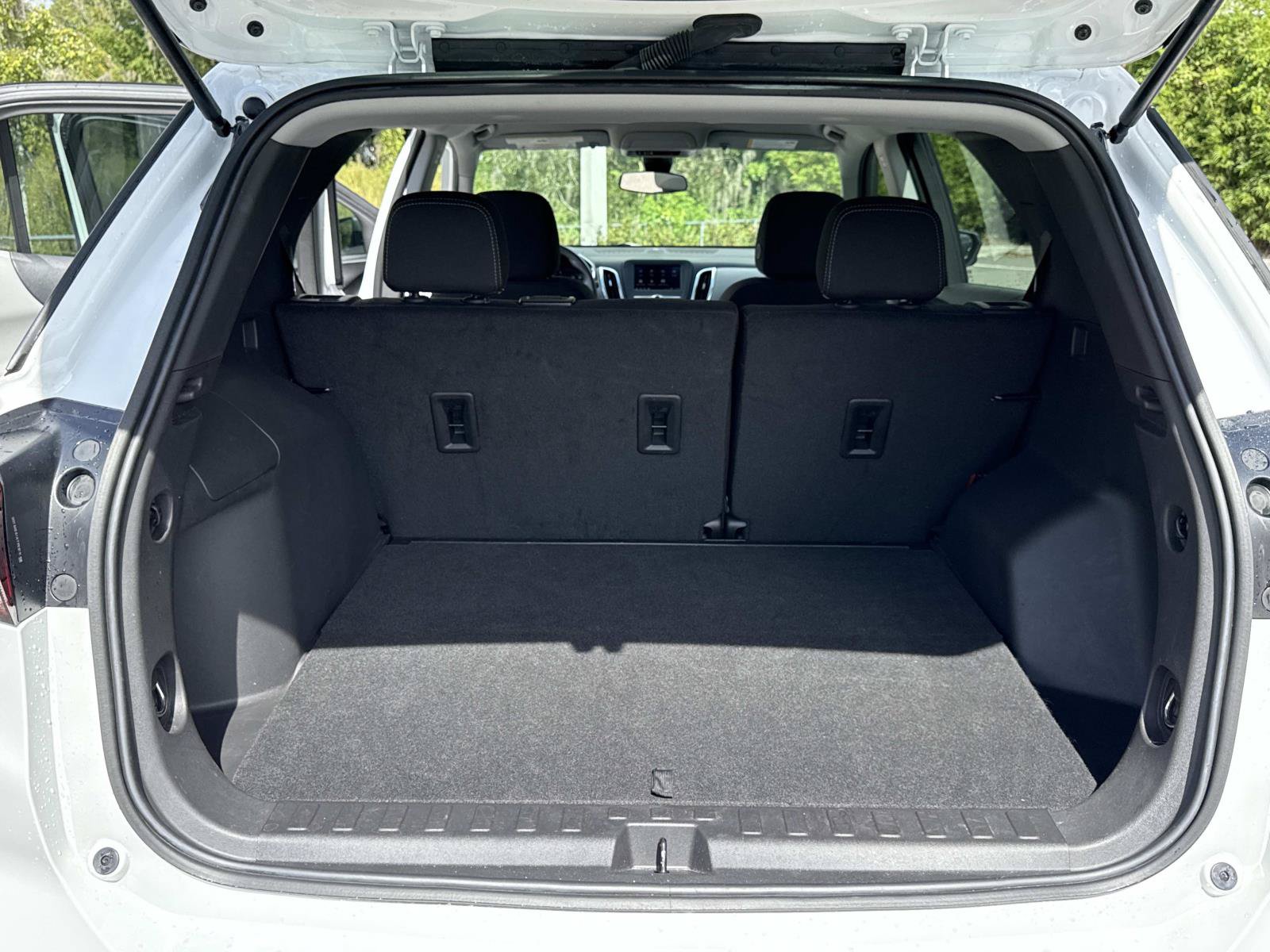 Used 2024 Chevrolet Equinox LS FWD image 31