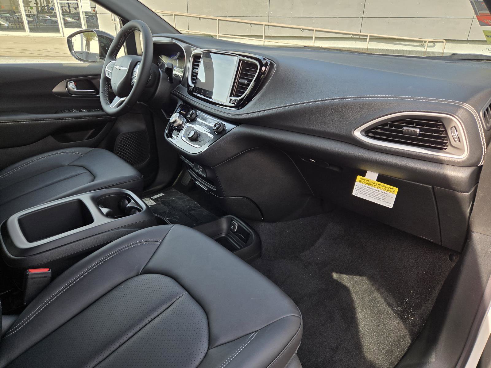 New 2026 Chrysler Pacifica Select image 31