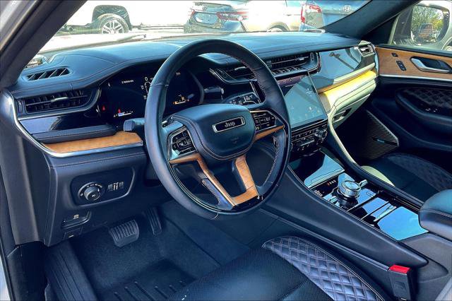 Used 2024 Jeep Grand Cherokee L Summit image 14
