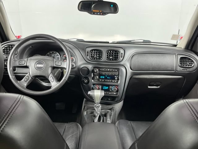 Used 2008 Chevrolet TrailBlazer SS w/ Sun And 6-Disc Cd Package AWD/4WD image 12