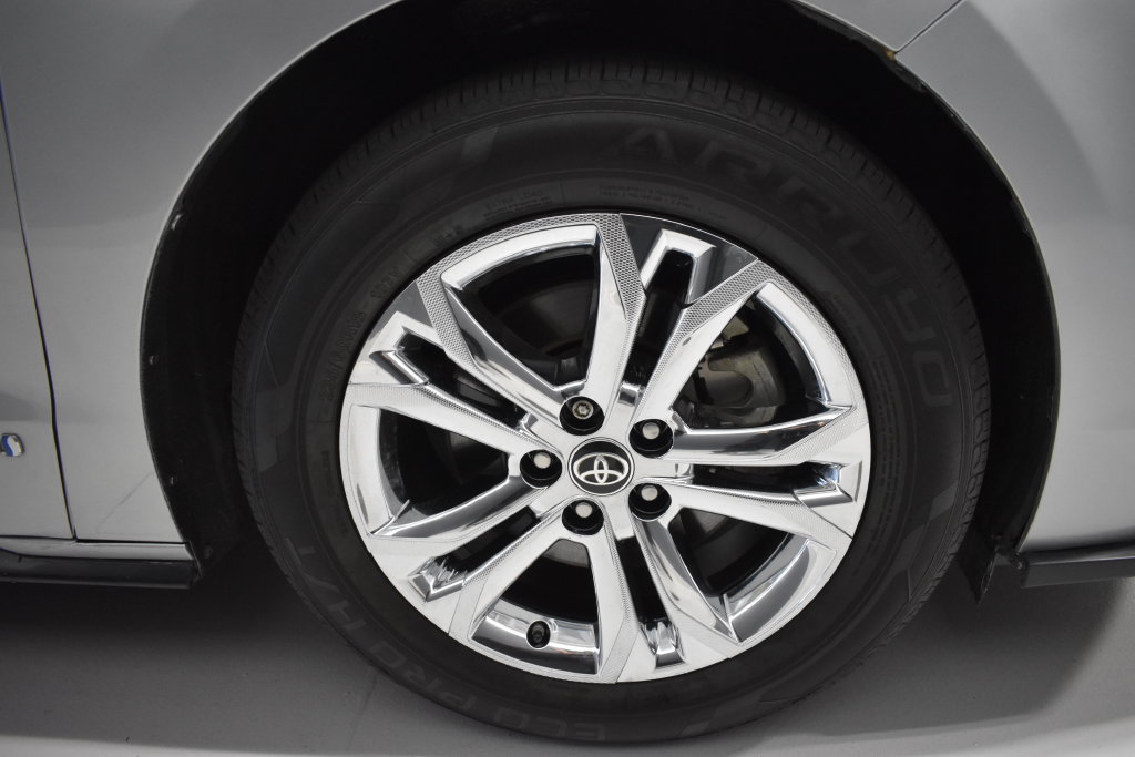 Used 2021 Toyota Sienna XSE AWD/4WD image 10
