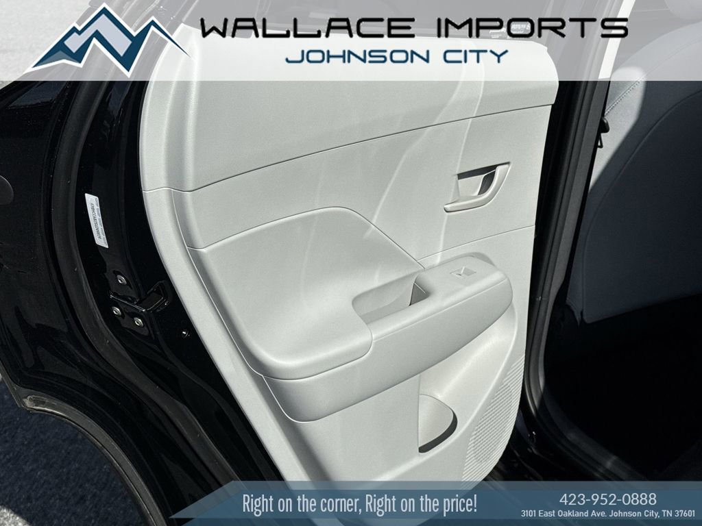 Used 2025 Hyundai Kona SEL image 34