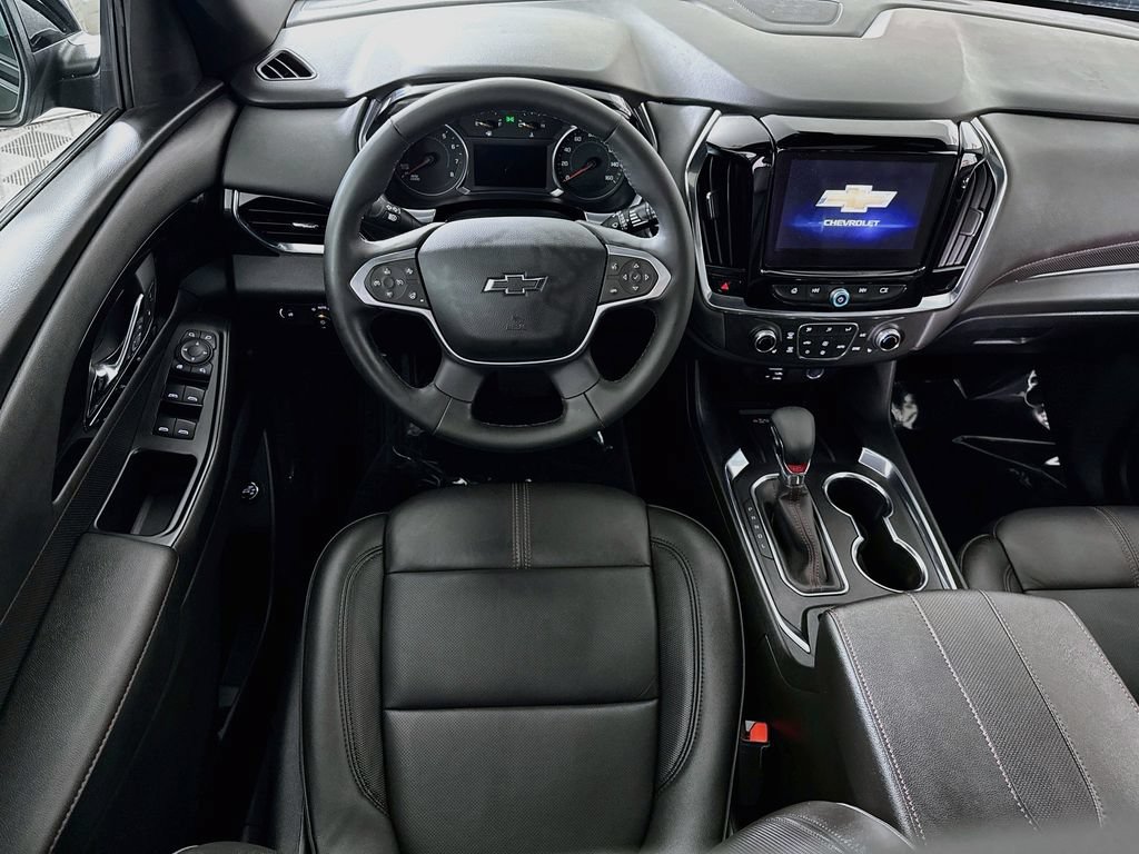 Used 2023 Chevrolet Traverse RS AWD/4WD image 3