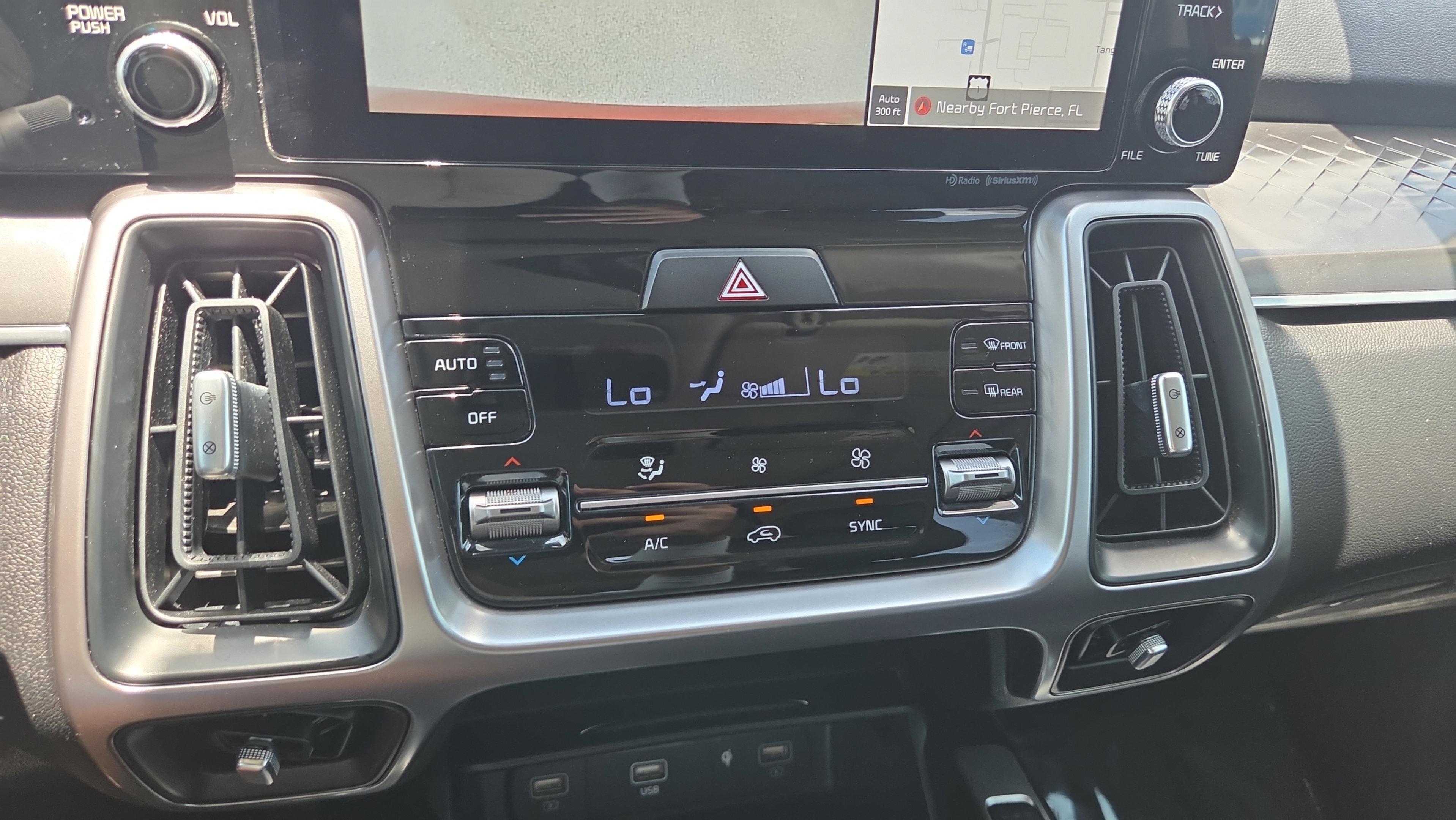 Certified 2023 Kia Sorento S w/ Panoramic Sunroof Package FWD image 31