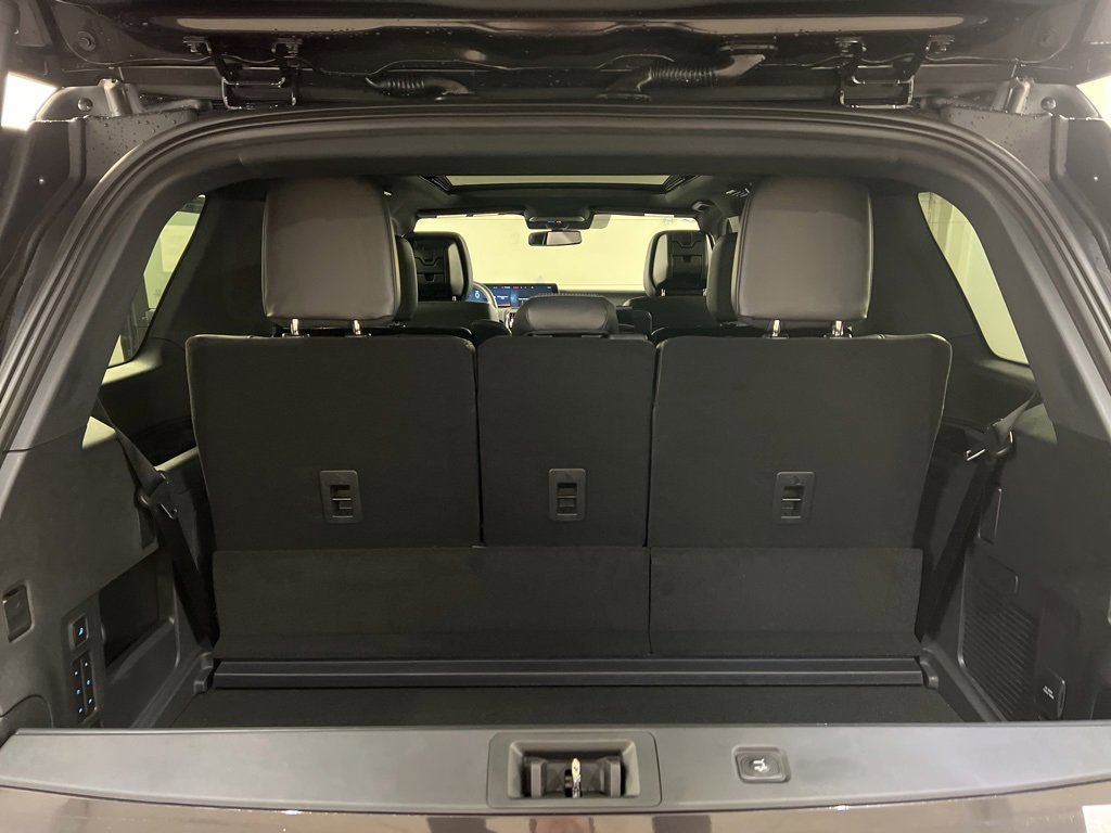 New 2026 Ford Expedition Platinum image 39