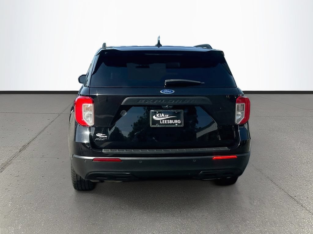 Used 2021 Ford Explorer XLT w/ Equipment Group 202A RWD image 6