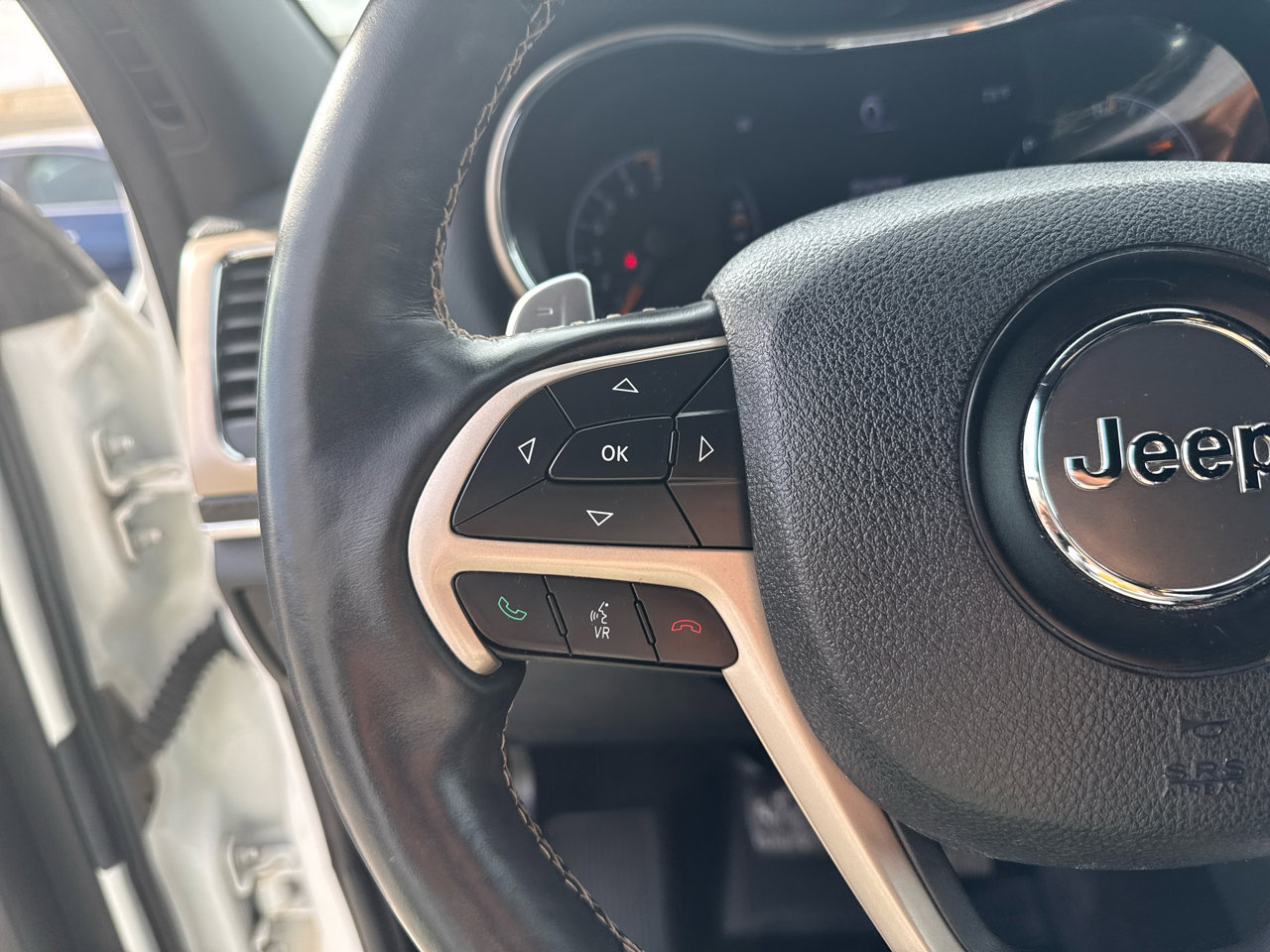 Used 2017 Jeep Grand Cherokee Limited image 22