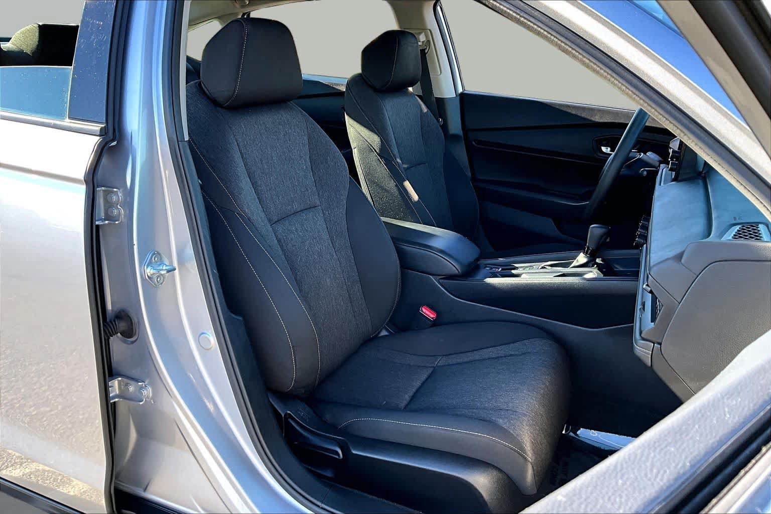 Used 2024 Honda Accord EX image 9
