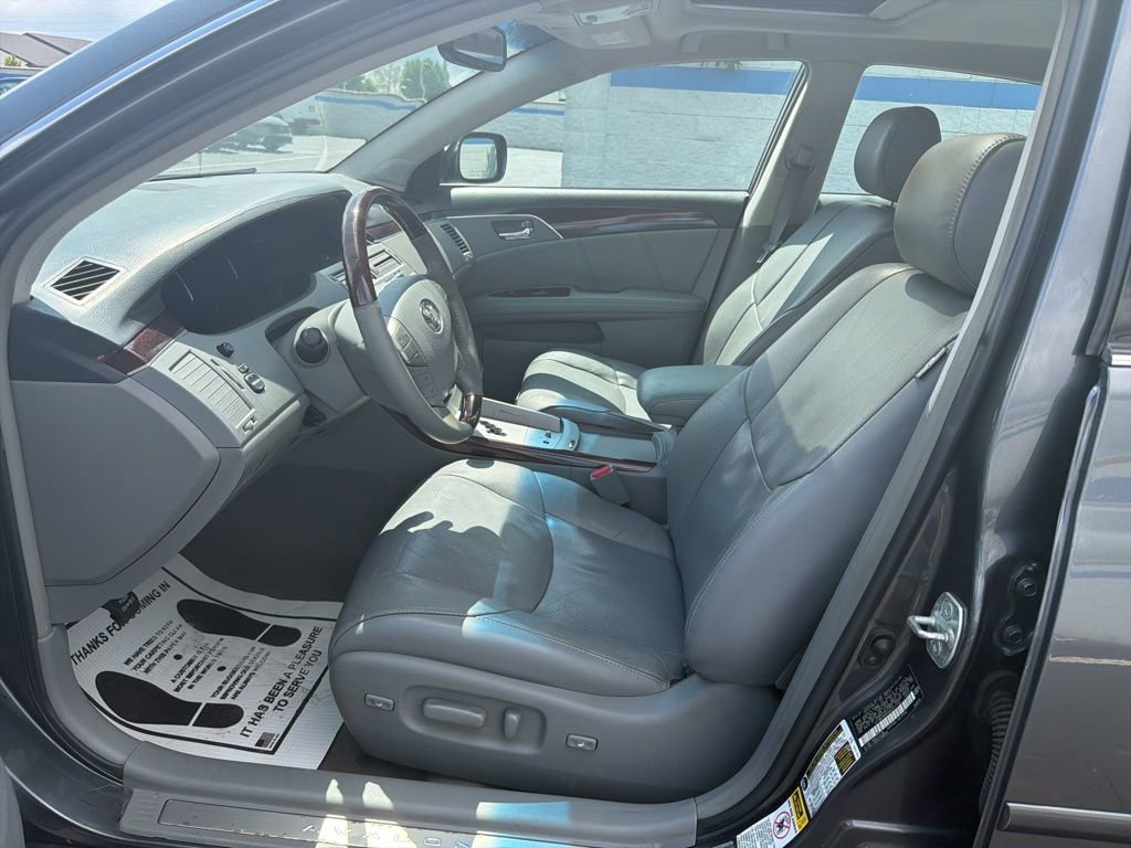 Used 2008 Toyota Avalon Limited FWD image 16