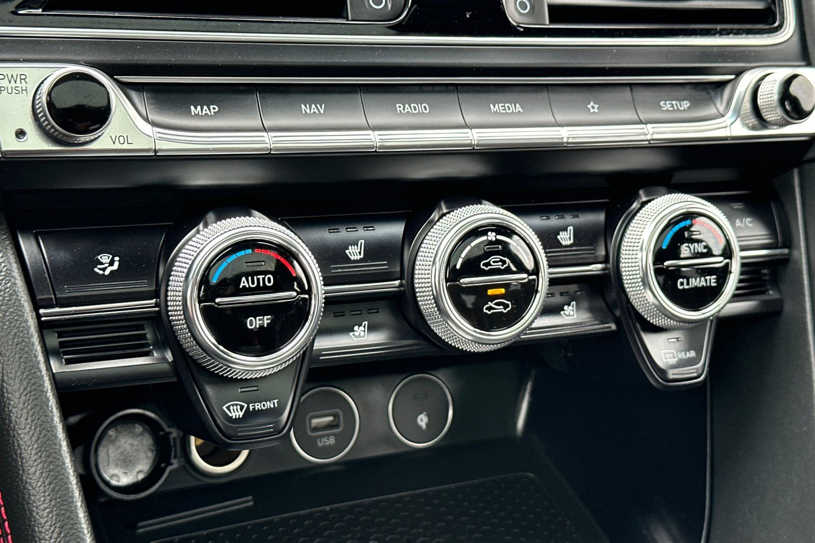 Used 2023 Genesis G70 2.0T w/ Sport Prestige Package image 20