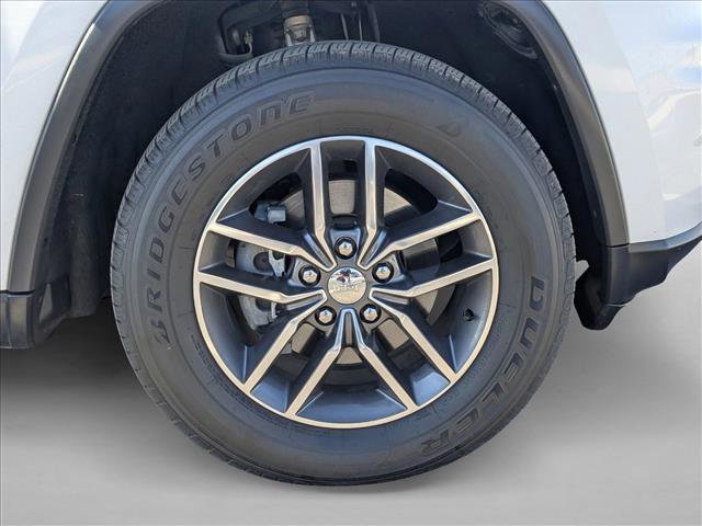 Used 2018 Jeep Grand Cherokee Limited w/ Luxury Group II image 23