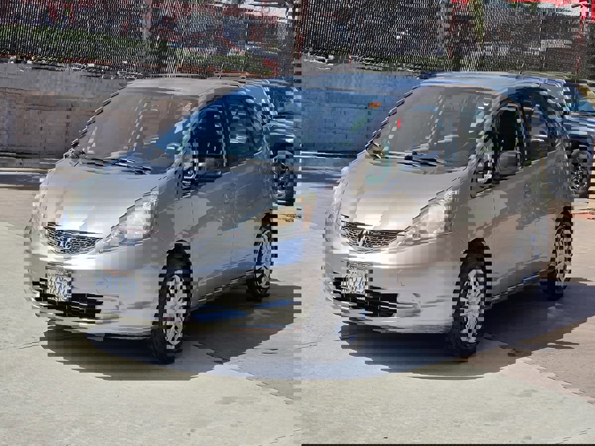 Used 2009 Honda Fit image 5