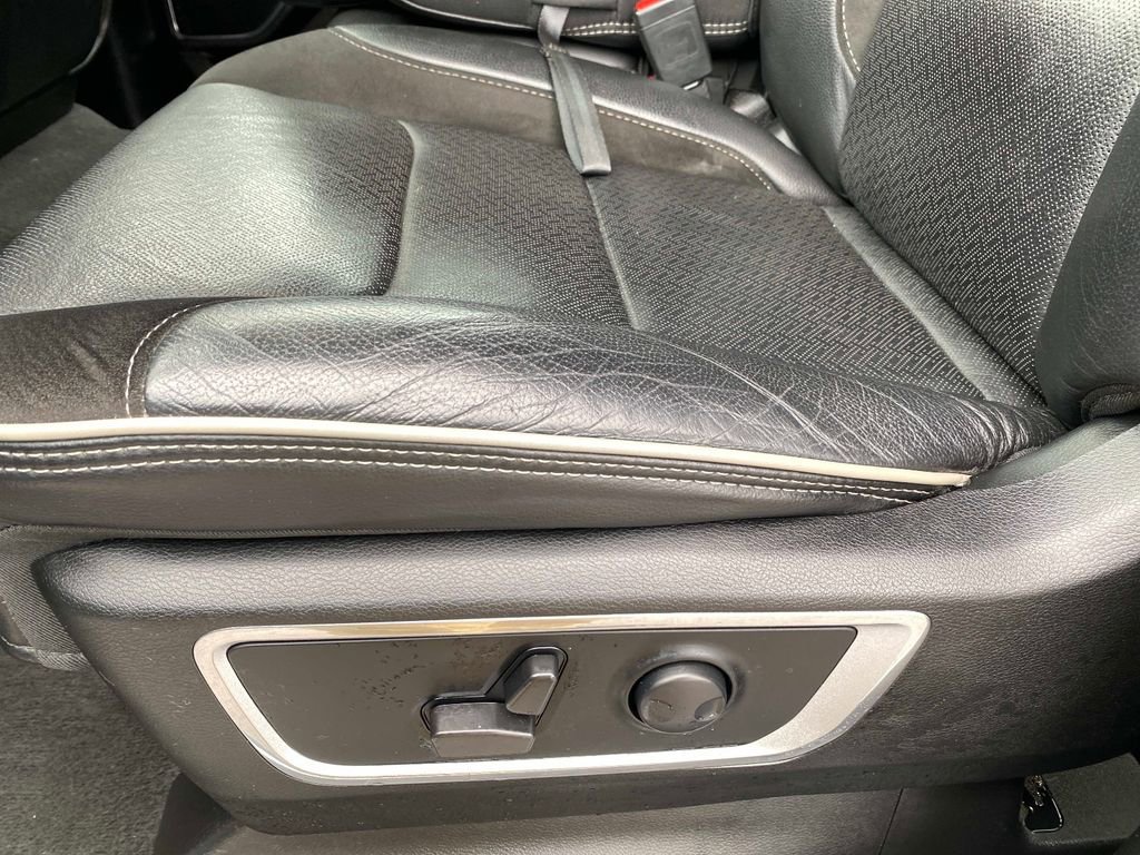 Used 2023 RAM 1500 Laramie image 25