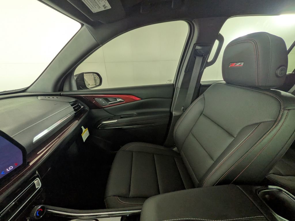 New 2026 Chevrolet Traverse Z71 w/ Driver Confidence Package image 30