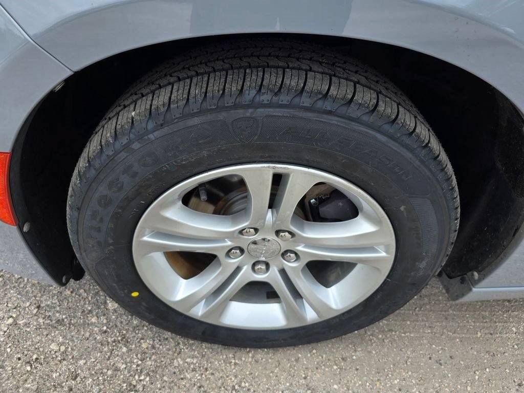 Used 2021 Dodge Charger SXT RWD image 9