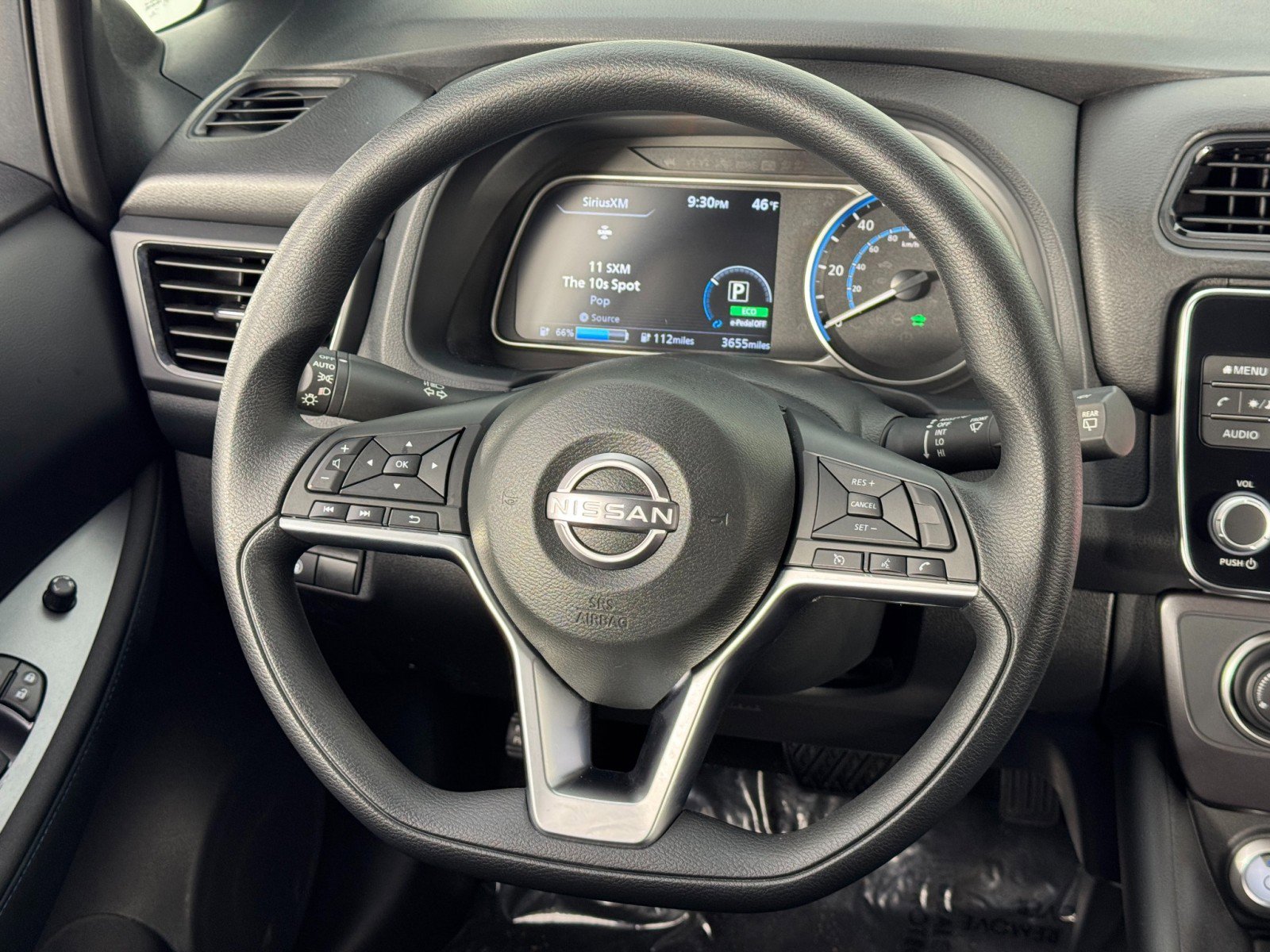 Used 2025 Nissan Leaf S image 18