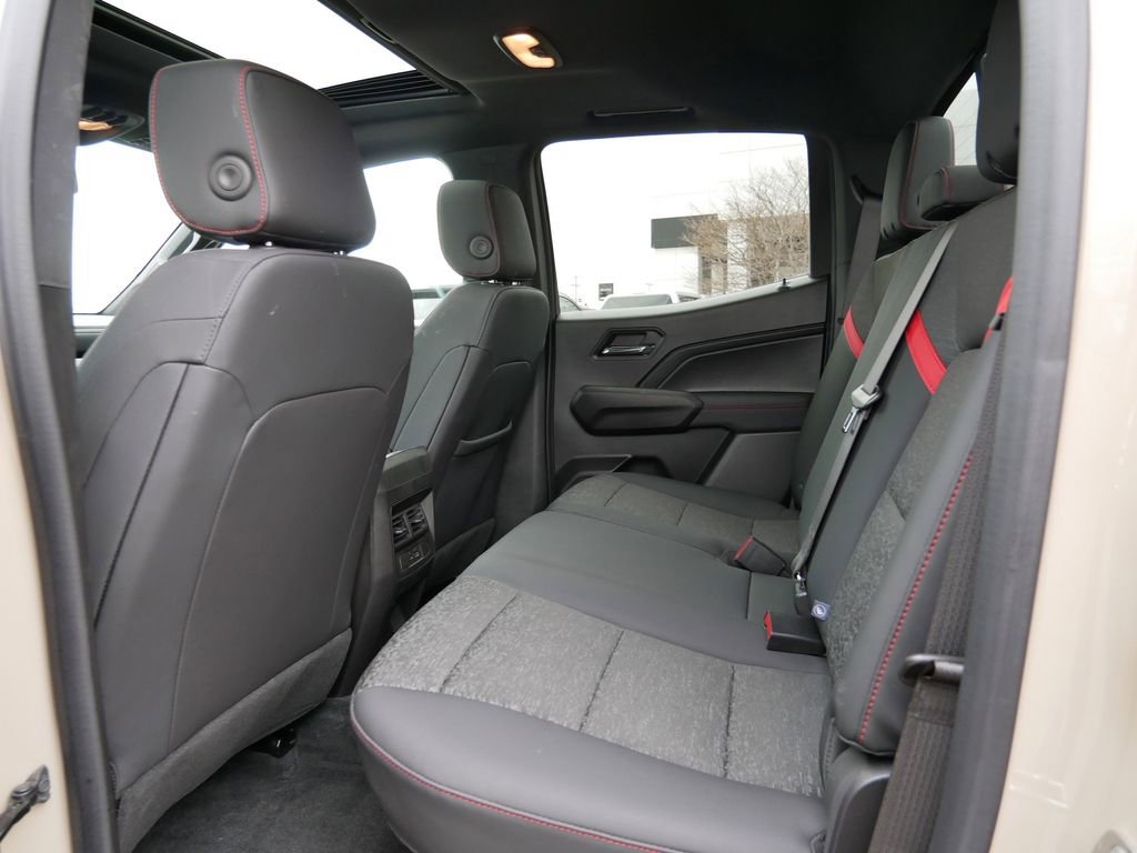 Used 2023 Chevrolet Colorado Z71 w/ Z71 Convenience Package 2 AWD/4WD image 16