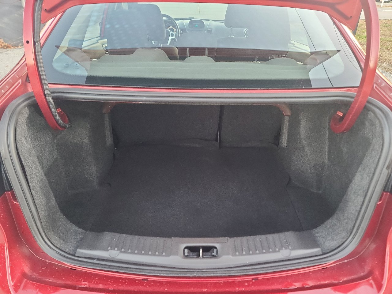 Used 2015 Ford Fiesta SE image 12