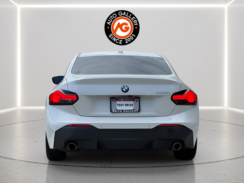 Used 2023 BMW 230i Coupe w/ Convenience Package RWD image 6