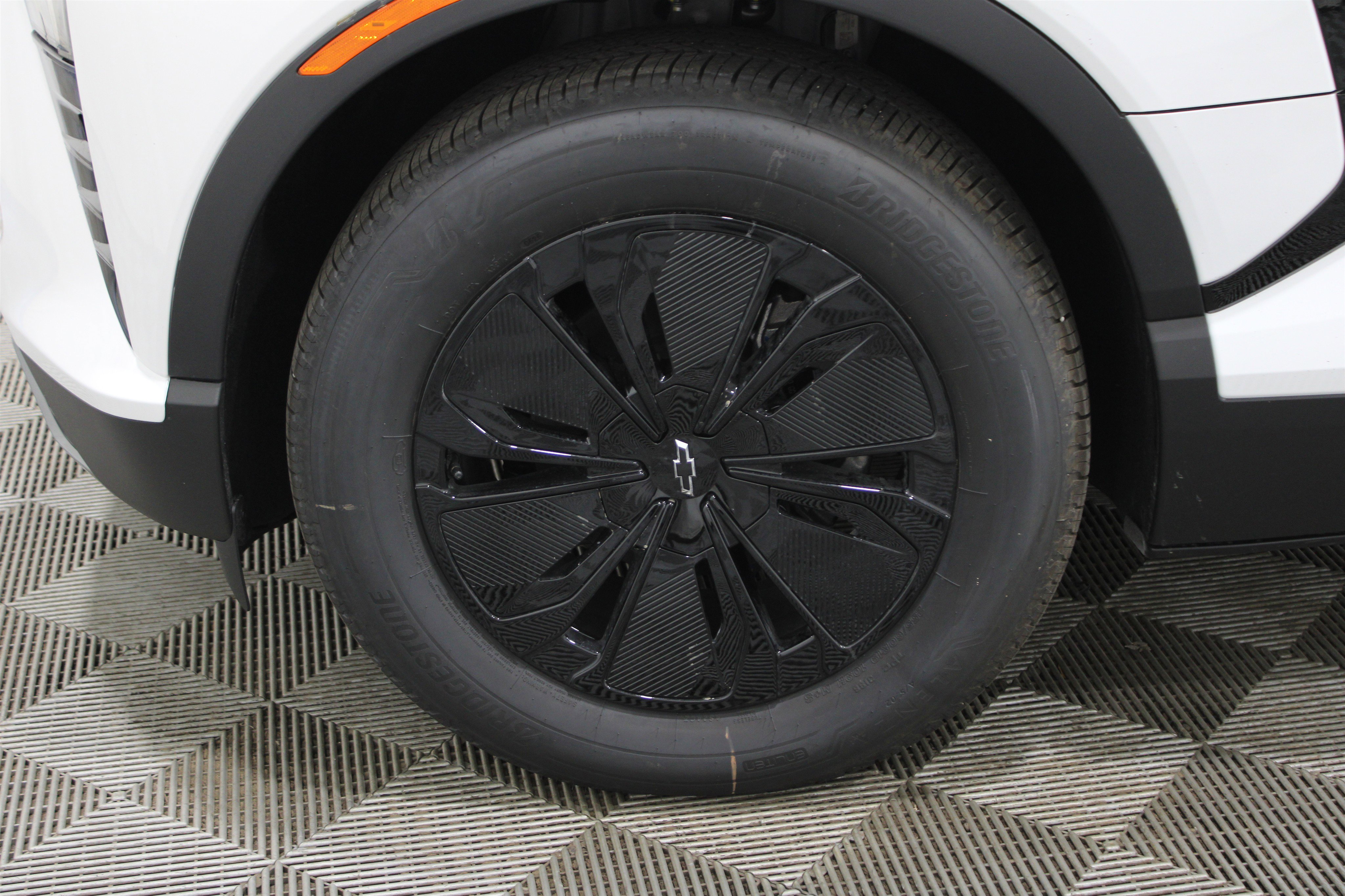 New 2025 Chevrolet Blazer EV LT w/ Midnight/Sport Edition image 30