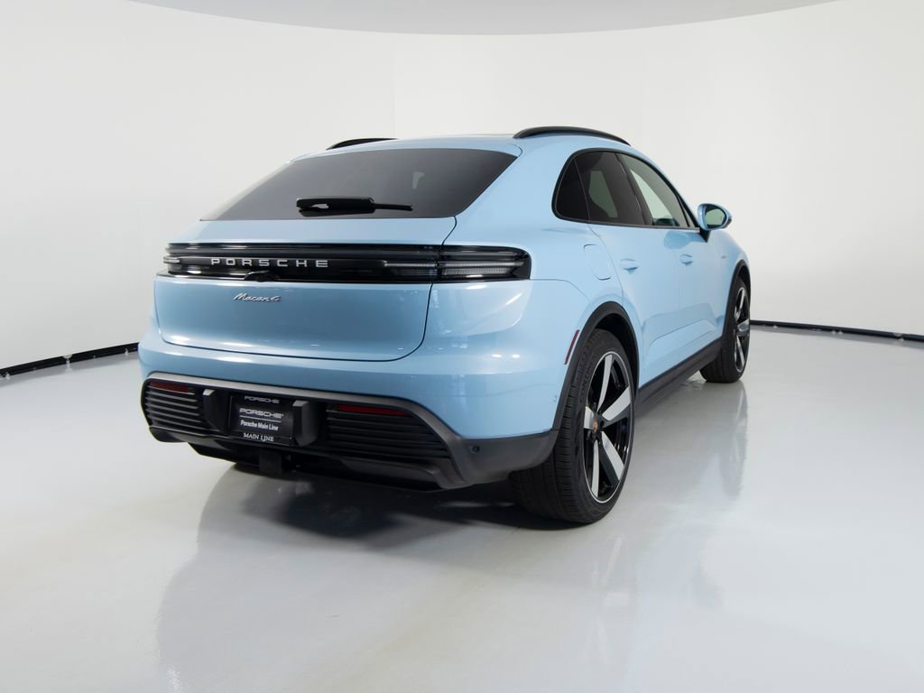 New 2026 Porsche Macan 4 Electric image 10
