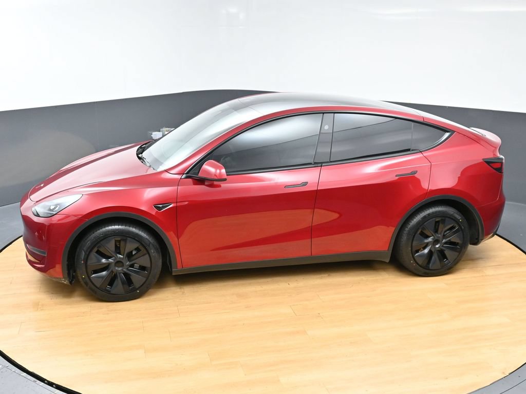 Used 2024 Tesla Model Y Long Range RWD image 48